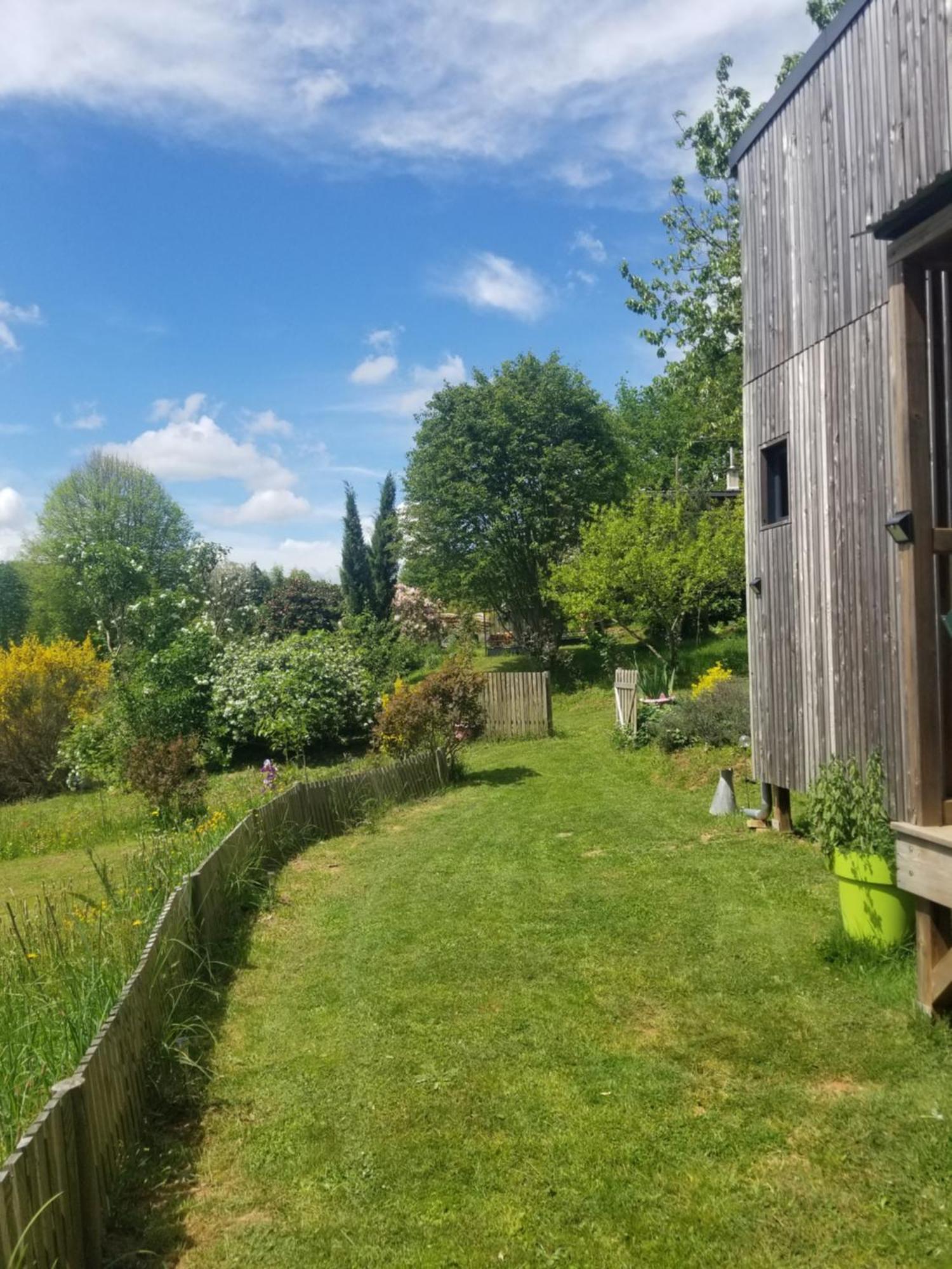 Le Petit Paradis, Mini Maison,Nature,Confort,Calme Saint-Julien-le-Petit Exterior foto